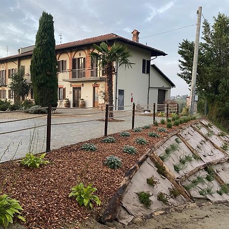 Tenuta Agricola La Cava- Cantina E Agriturismo San Damiano dʼAsti Dış mekan fotoğraf